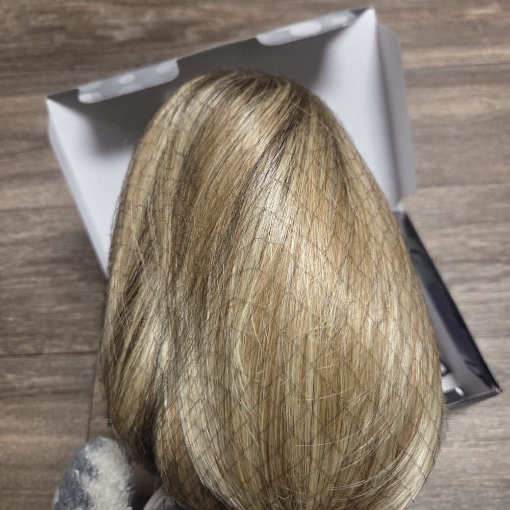 Elegant Blonde Hair Wig